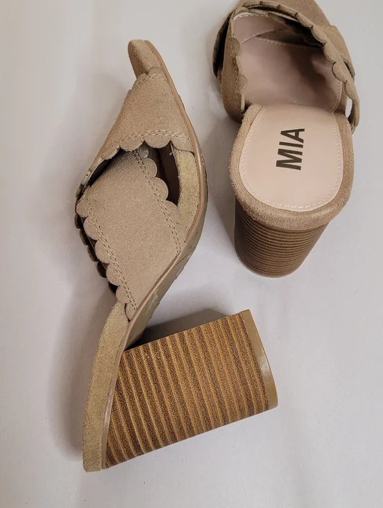 MIA Rosalyn Tan Suede Mules Size 7 - Picture 7 of 10